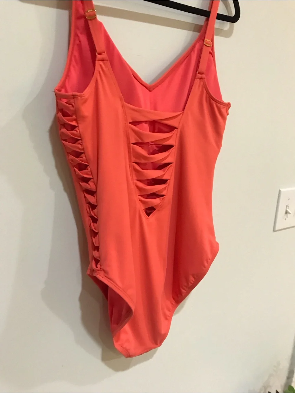 Bleu Rod Beattie coral pink